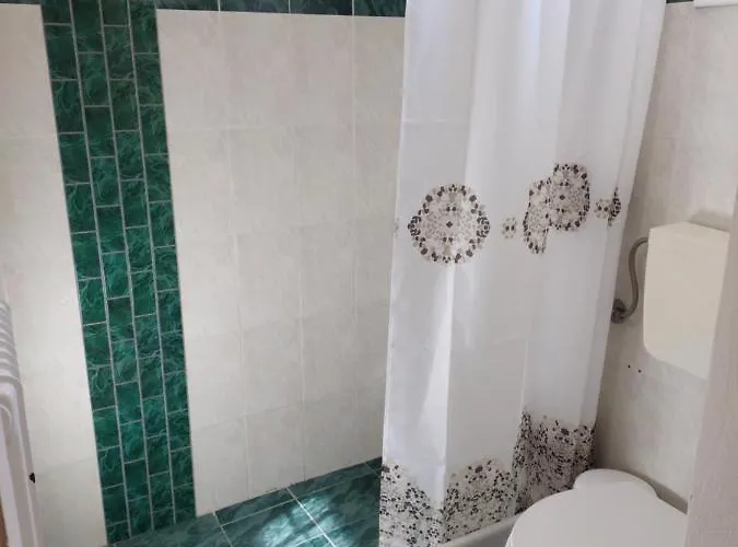 Summerandros Meliti Lámira